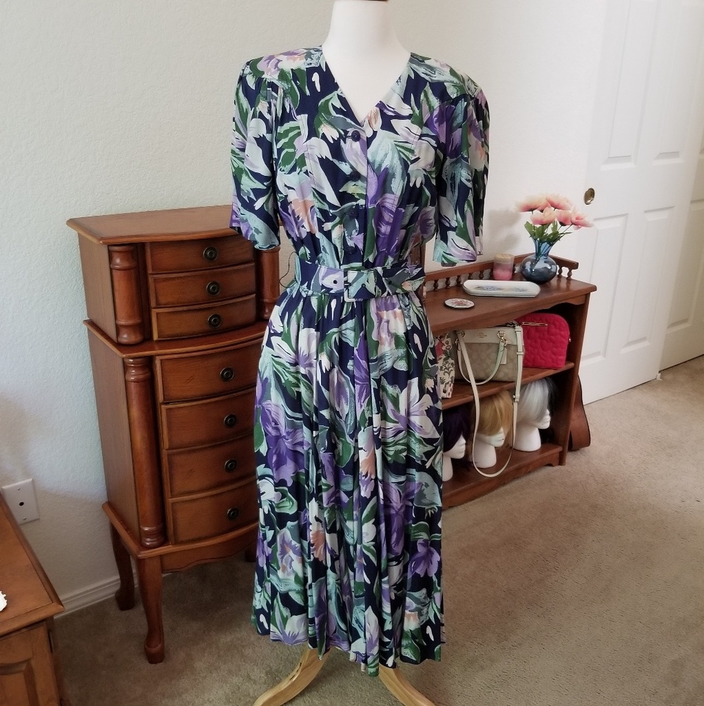 Vintage 80's Floral Dress With Belt